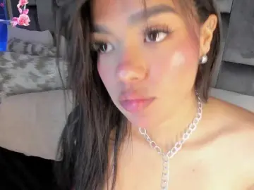 Live Sex Cam with NaylaGrey - Bongacams