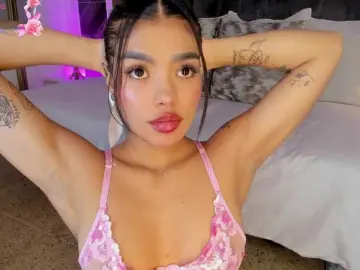 Adult Webcam with NaylaGrey - Bongacams