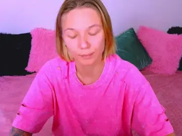 Watch Live Sex Cams with WhiteSoul - Bongacams