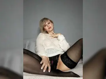 Watch Live Sex Cams with Merime79 - Bongacams