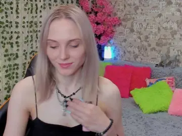 Adult Webcam with GinaGinaLove - Bongacams