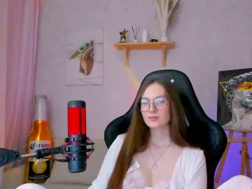 Live Sex with -Lovely - Bongacams