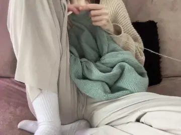 Live Sex Cam with BestyBoobs - Bongacams