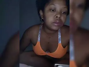 Adult Webcam with Sexygirlbiz - Bongacams