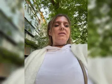 Free Live Porn with KotiMrrr - Bongacams