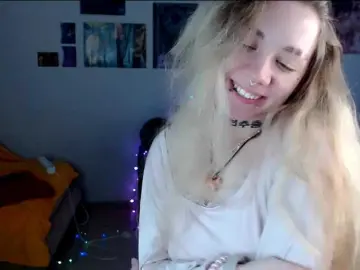 Live Sex Cam with Nica-Kawaii - Bongacams