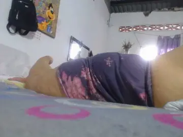 Watch Live Sex Cams with maturehornykinky - Bongacams