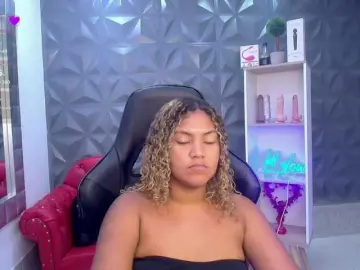 Free Live Porn with cristalwar - Bongacams