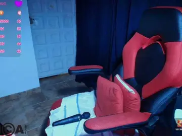 Best live sex cam show with Italy-boobs - Bongacams