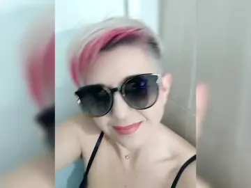 Sex Chat with BUSINKA-25 - Bongacams