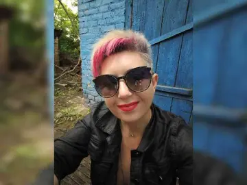 Nude Webcam with BUSINKA-25 - Bongacams