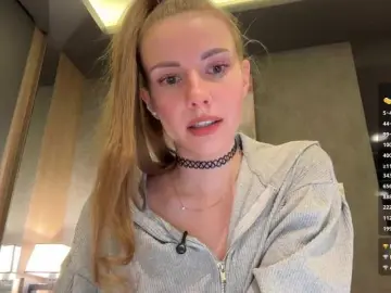 Live Sex Cam with -VikkiL0vesCheese- - Bongacams