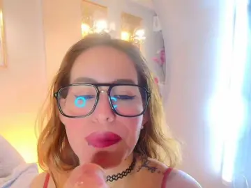 Adult Webcams with SCARLETTE04 - Bongacams