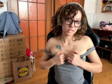 Watch Live Sex Cams with PlushPoutX - Bongacams