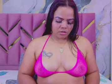 Live Sex Cam with Rizantella - Bongacams