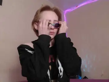 Sex Cam with FlexxyLexy - Bongacams