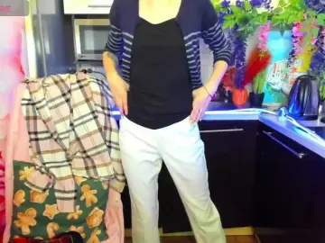 Sex Cam with KathelinBrik - Bongacams