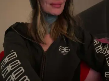 Best live sex cam show with iiixbostonxiii - Bongacams