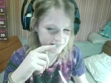 Best live sex cam show with KathlynHeath - Bongacams