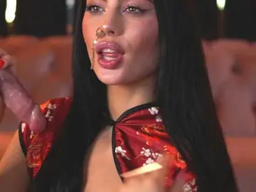 Nude Webcam with RavennaDArcy - Bongacams