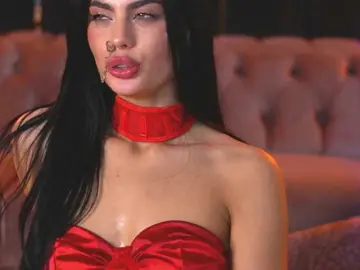 Adult Webcams with RavennaDArcy - Bongacams