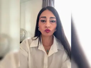 Best live sex cam show with Bella-152 - Bongacams