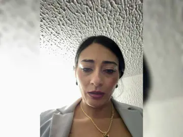 Sex Chat with Bella-152 - Bongacams