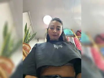 Live Sex with Bella-152 - Bongacams