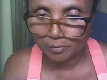 Adult Webcam with hotmomsexy - Bongacams