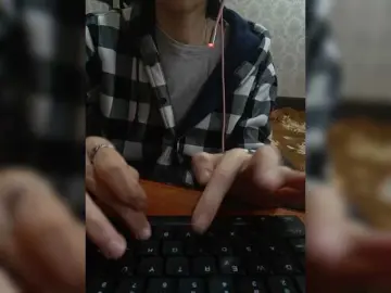 Free Porn Cam with Olik-Pisa - Bongacams