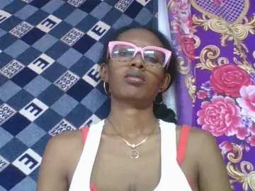 Live Sex with ninie1a - Bongacams