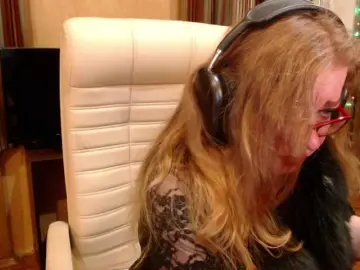 Live Sex Cam with NormaGin - Bongacams