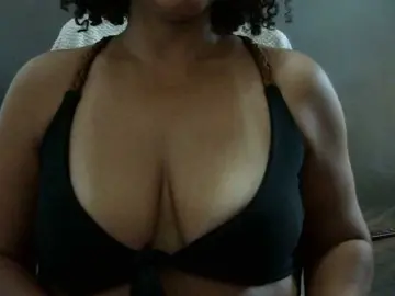 Best live sex cam show with volupmilf - Bongacams