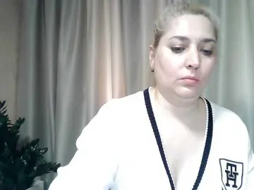 Best live sex cam show with KickaIricka - Bongacams