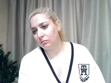 Sex Chat with KickaIricka - Bongacams