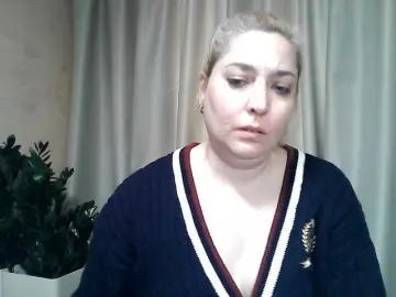 Live Sex Cam with KickaIricka - Bongacams