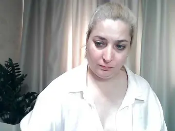 Free Live Porn with KickaIricka - Bongacams