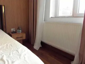Sex Cam with roses-dream - Bongacams