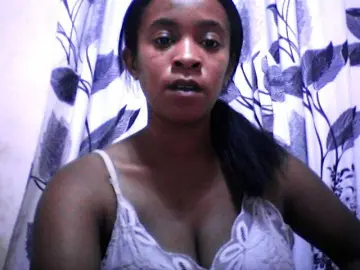 Free Porn Cam with silviaLaBombe - Bongacams