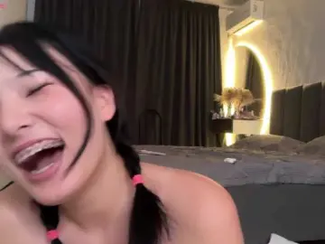 Live Sex with minnie-joy - Bongacams