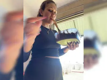 Sex Chat with Adel-chocolatee - Bongacams