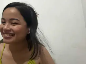 Live Sex Cam with MaganAveni - Bongacams