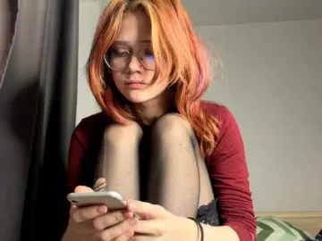 Adult Webcams with MeowAkira - Bongacams