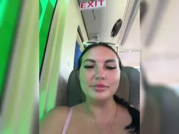 Adult Webcams with TokionaJoe - Bongacams