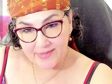 Watch Live Sex Cams with cataleya-mom - Bongacams