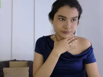 Live Sex Cam with sexychanell-1 - Bongacams
