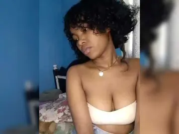 Free Live Porn with Candis02 - Bongacams