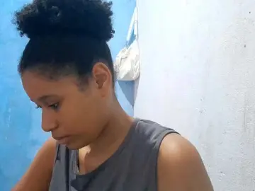 Sex Cam with RomanaBeatson - Bongacams