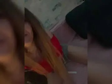 Watch Live Sex Cams with Lillii1 - Bongacams