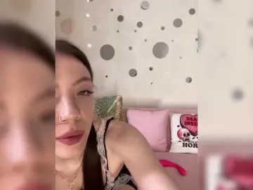 Live Sex Cam with hidear000 - Bongacams